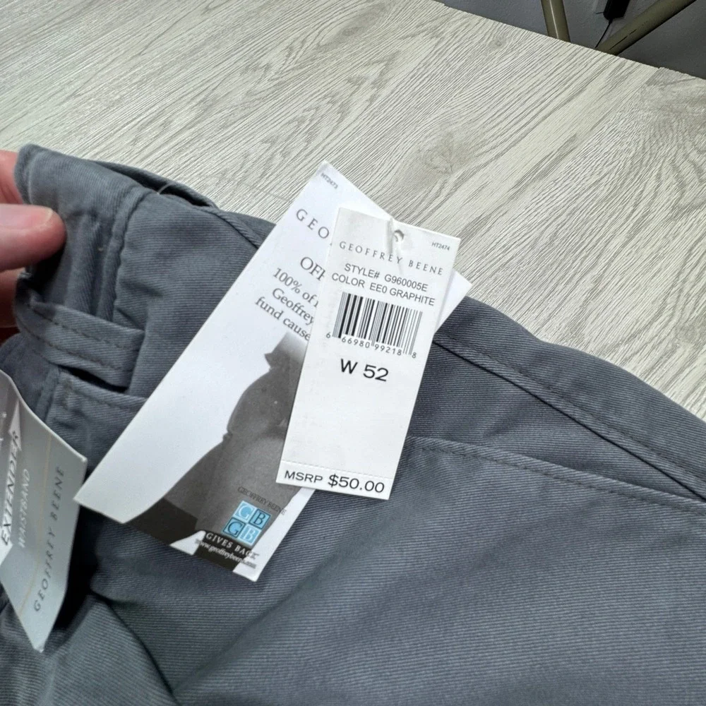 Geoffrey Beene Mens Shorts Extender Waist Pleated Graphite Gray Classic 52 NWT